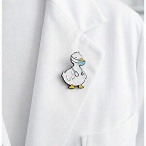⭐Doctor Duck Animal Brooch Cute Collectible Enamel Pins Lapel Badge Cartoon New